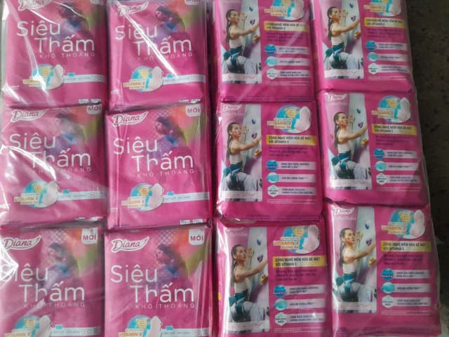 Băng Vệ Sinh Diana mỏng cánh hồng ( Bành 17,200)