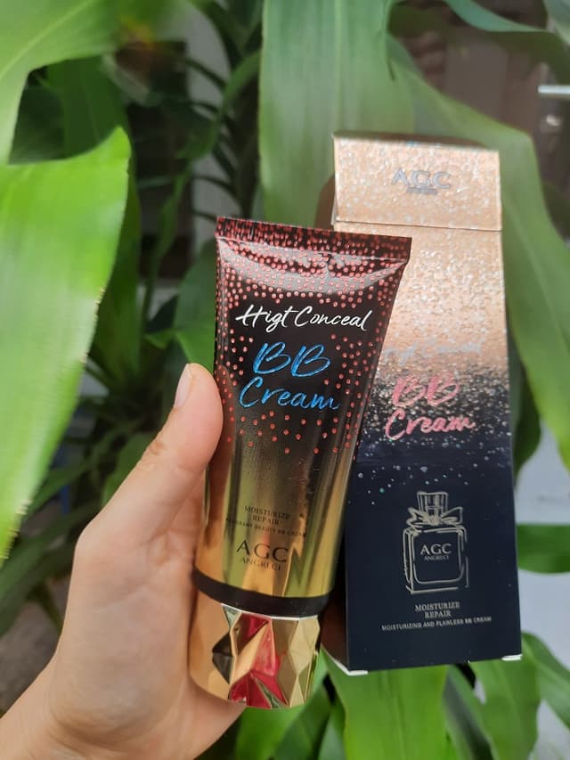 Kem Lót BB AGC Chai nước hoa 