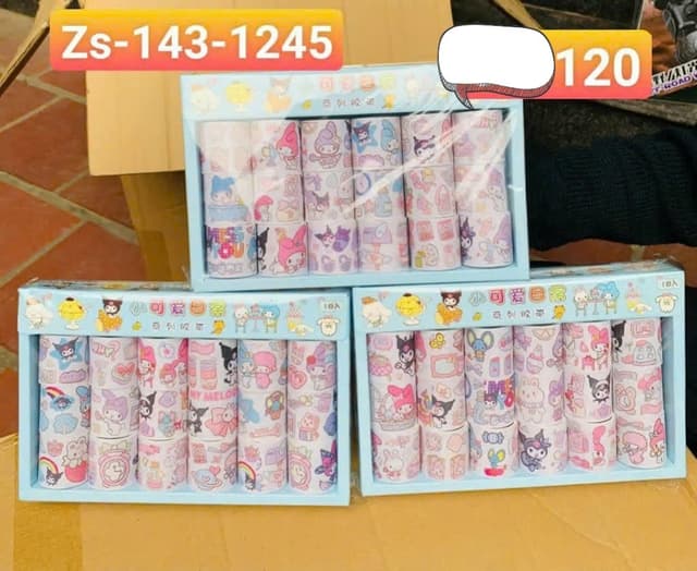 Hộp 12 hình dán Kurumi