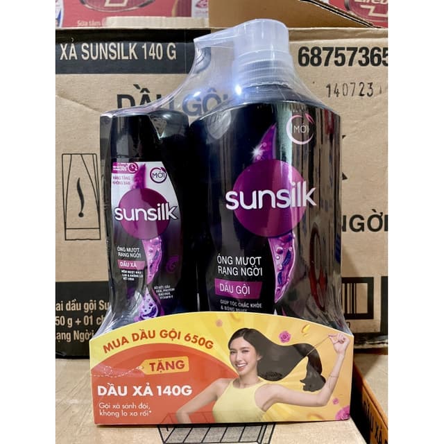Dầu Gội Sunsilk 650g Đen kèm ( Thùng 8 chai 118,000)