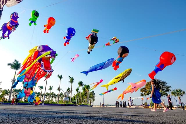 Diều xã rẻ ( trộn đủ loại) .